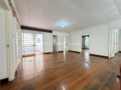 Casa de 5 alcobas en venta en Laureles, Medellín, 500 m² · foto 11 de 20