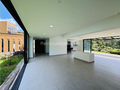 Casa de 5 alcobas en venta en San Antonio De Pereira, Rionegro · foto 3 de 20