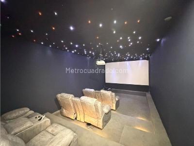 Casa de 5 alcobas en venta en El Poblado, Medellín, 775 m² · foto 8 de 20
