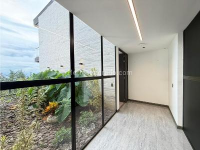 Casa de 5 alcobas en venta en El Poblado, Medellín, 775 m² · foto 9 de 20