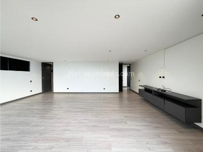 Casa de 5 alcobas en venta en El Poblado, Medellín, 775 m² · foto 18 de 20