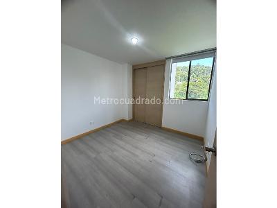 Apartamento de 3 alcobas en arriendo en Poblado Loma El Encierro, Medellín, 80 m² · foto 6 de 18
