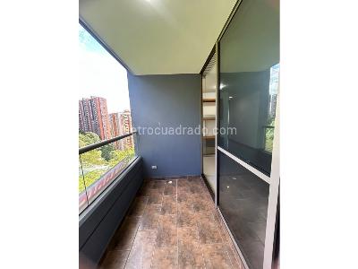 Apartamento de 3 alcobas en arriendo en Poblado Loma El Encierro, Medellín, 80 m² · foto 9 de 18