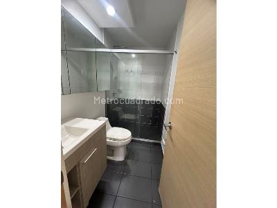 Apartamento de 3 alcobas en arriendo en Poblado Loma El Encierro, Medellín, 80 m² · foto 17 de 18