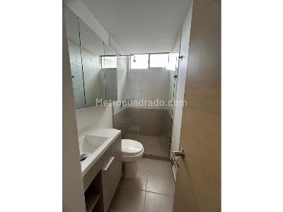 Apartamento de 3 alcobas en arriendo en Poblado Loma El Encierro, Medellín, 80 m² · foto 18 de 18