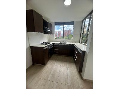 Apartamento de 2 alcobas en arriendo en Poblado Loma Los Balsos, Medellín, 90 m² · foto 2 de 20