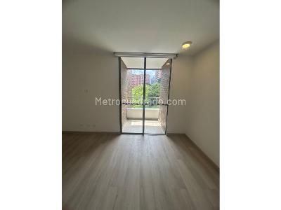 Apartamento de 2 alcobas en arriendo en Poblado Loma Los Balsos, Medellín, 90 m² · foto 12 de 20