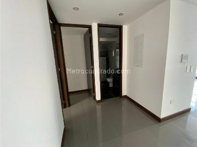 Apartamento en venta en Laureles, Medellín · foto 9 de 20