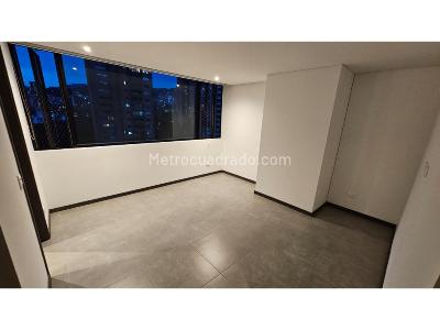 Apartamento de 3 alcobas en arriendo en El Poblado, Medellín, 178 m² · foto 15 de 20