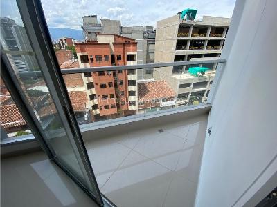 Apartamento de 2 alcobas en arriendo en Laureles, Medellín, 76 m² · foto 4 de 14