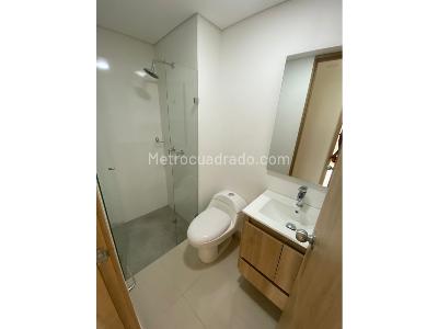 Apartamento de 2 alcobas en arriendo en Laureles, Medellín, 76 m² · foto 9 de 14