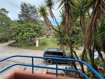 Casa de 5 alcobas en venta en Poblado Loma Los Balsos, Medellín, 280 m² · foto 3 de 20