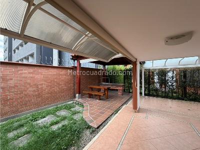 Casa de 5 alcobas en venta en Poblado Loma Los Balsos, Medellín, 280 m² · foto 14 de 20
