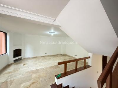 Casa de 5 alcobas en venta en Poblado Loma Los Balsos, Medellín, 280 m² · foto 16 de 20