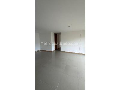 Apartamento de 3 alcobas en venta en Sabaneta, Sabaneta, 89 m² · foto 2 de 8
