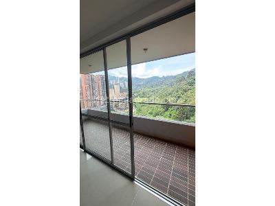 Apartamento de 3 alcobas en venta en Sabaneta, Sabaneta, 89 m² · foto 3 de 8