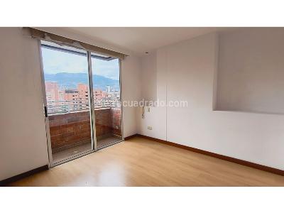 Apartamento de 2 alcobas en arriendo en Laureles, Medellín, 90 m² · foto 5 de 15