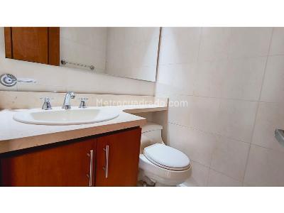 Apartamento de 2 alcobas en arriendo en Laureles, Medellín, 90 m² · foto 9 de 15