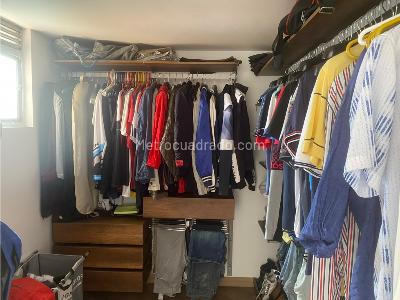 Apartaestudio en venta en Laureles, Medellín, 100 m² · foto 19 de 20