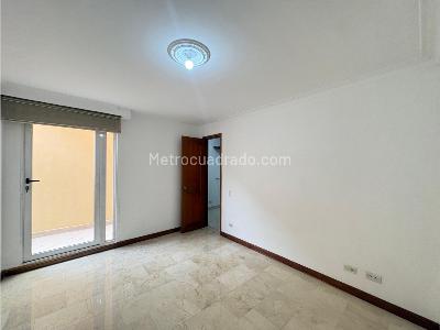 Apartamento de 3 alcobas en arriendo en Laureles, Medellín, 125 m² · foto 9 de 18