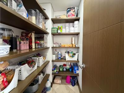 Apartamento de 4 alcobas en venta en Laureles, Medellín, 342 m² · foto 4 de 20