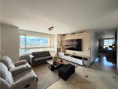 Apartamento de 4 alcobas en venta en Laureles, Medellín, 342 m² · foto 8 de 20