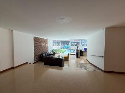 Apartamento de 4 alcobas en venta en Laureles, Medellín, 342 m² · foto 9 de 20