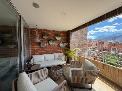 Apartamento de 4 alcobas en venta en Laureles, Medellín, 342 m² · foto 12 de 20