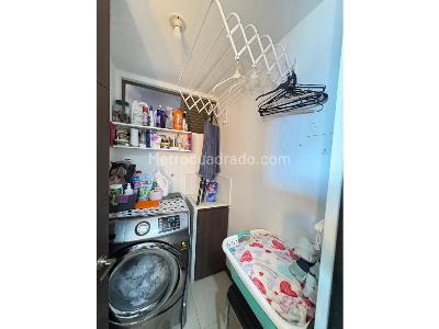 Apartamento de 3 alcobas en arriendo en Avenida Las Palmas, Medellín, 89 m² · foto 6 de 11