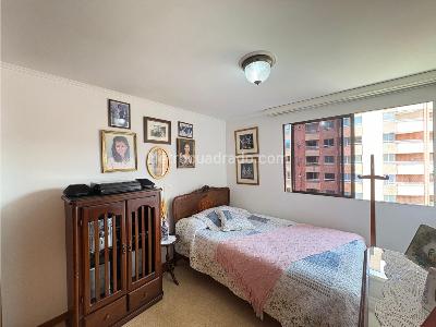 Apartamento en arriendo en Laureles, Medellín · foto 6 de 10