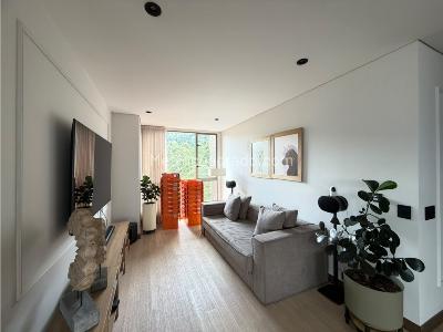 Apartamento de 3 alcobas en arriendo en Palmas Poblado, Medellín, 323 m² · foto 7 de 20