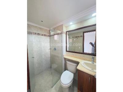 Apartamento de 3 alcobas en arriendo en Laureles, Medellín, 174 m² · foto 5 de 20