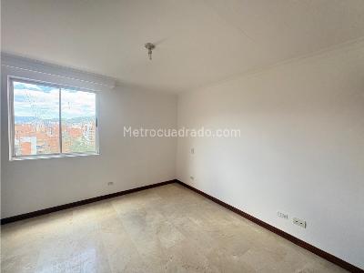 Apartamento de 3 alcobas en arriendo en Laureles, Medellín, 174 m² · foto 8 de 20