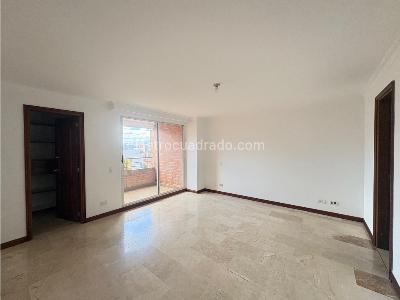 Apartamento de 3 alcobas en arriendo en Laureles, Medellín, 174 m² · foto 9 de 20