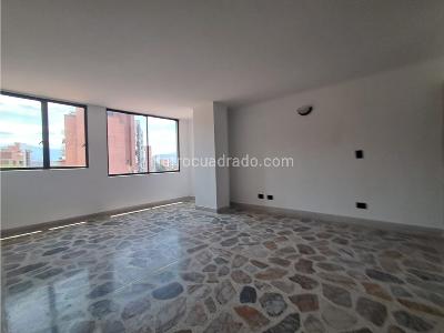 Apartamento de 3 alcobas en arriendo en Laureles, Medellín, 160 m² · foto 4 de 18
