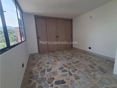 Apartamento de 3 alcobas en arriendo en Laureles, Medellín, 160 m² · foto 9 de 18