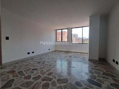 Apartamento de 3 alcobas en arriendo en Laureles, Medellín, 160 m² · foto 11 de 18