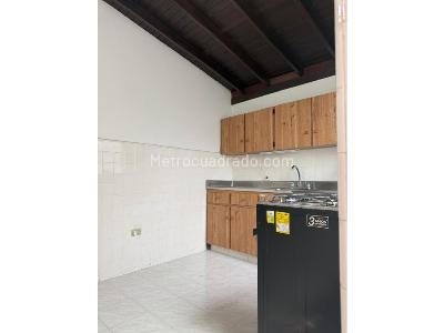 Casa de 3 alcobas en venta en Villa De Aburra Belen, Medellín, 272 m² · foto 3 de 20