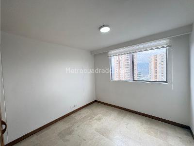Apartamento de 3 alcobas en arriendo en Avenida Las Palmas, Medellín, 100 m² · foto 4 de 16