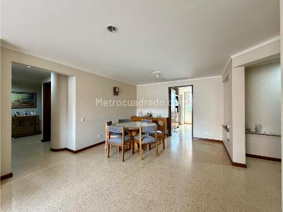 Apartamento de 3 alcobas en venta en Conquistadores, Medellín, 127 m² · foto 10 de 15