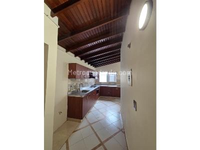Casa de 5 alcobas en arriendo en Belen Alameda, Medellín, 256 m² · foto 4 de 20