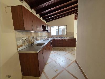 Casa de 5 alcobas en arriendo en Belen Alameda, Medellín, 256 m² · foto 7 de 20