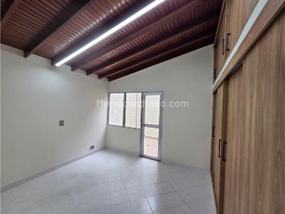 Casa de 5 alcobas en arriendo en Belen Alameda, Medellín, 256 m² · foto 9 de 20