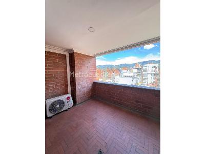 Apartamento en arriendo en Laureles, Medellín · foto 7 de 14