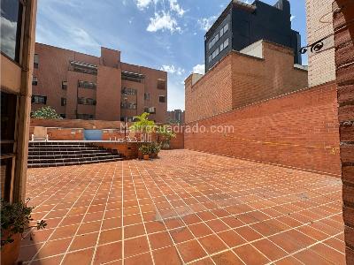 Apartamento en arriendo en Laureles, Medellín · foto 9 de 14