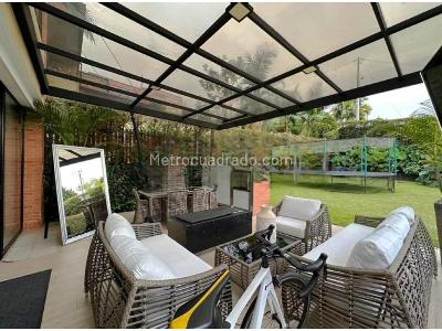 Casa de 3 alcobas en venta en Envigado, Medellín, 270 m² · foto 15 de 19
