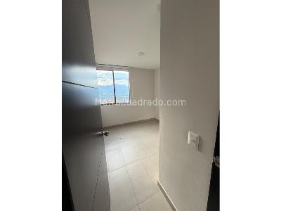 Apartamento de 2 alcobas en arriendo en El Poblado, Medellín, 70 m² · foto 9 de 13