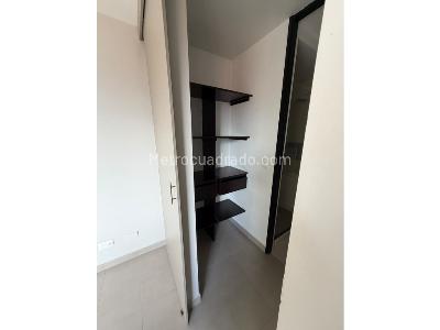 Apartamento de 2 alcobas en arriendo en El Poblado, Medellín, 70 m² · foto 11 de 13