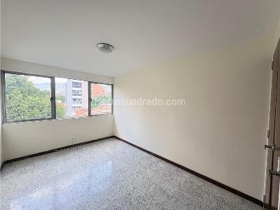Apartamento de 3 alcobas en venta en Conquistadores, Medellín, 144 m² · foto 6 de 16