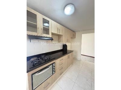 Apartamento de 3 alcobas en venta en Conquistadores, Medellín, 144 m² · foto 7 de 16